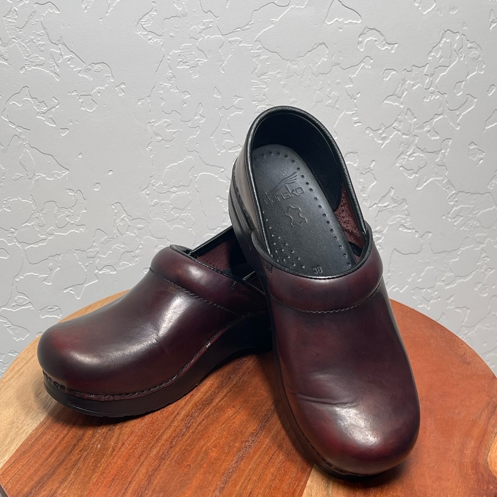 Dansko Professional Clogs Women's EU 38 US 7.5-8